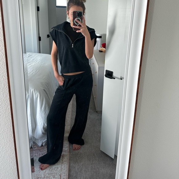 Black sweat set! - Picture 1 of 2